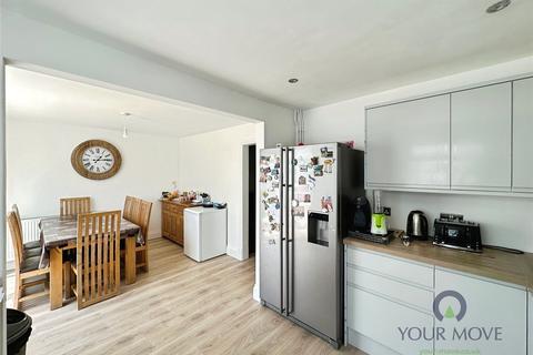 31 Badlesmere Road, Eastbourne, BN22 8TL