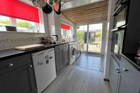 2 bedroom bungalow for sale, Lockerbie Avenue, Cleveleys FY5