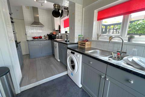 2 bedroom bungalow for sale, Lockerbie Avenue, Cleveleys FY5