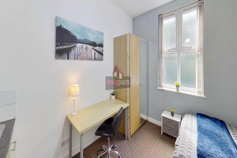 Studio to rent, Barrfield Road, Salford,