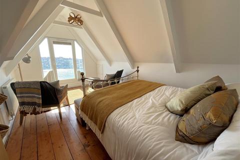 14a Daglands Road, Fowey, PL23 1JL