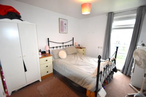 2 bedroom flat for sale, Little Hackets, Havant PO9