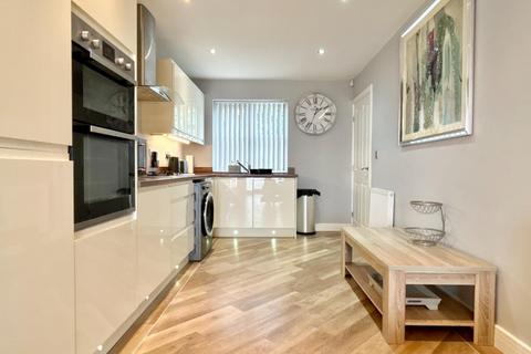 4 bedroom detached house for sale, Wath Road, Bolton-On-Dearne, Rotherham