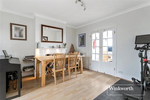 3 bedroom semi-detached house for sale, Woodfall Avenue, High Barnet, EN5