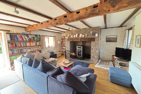 3 bedroom barn conversion to rent, Scethrog, Brecon, LD3