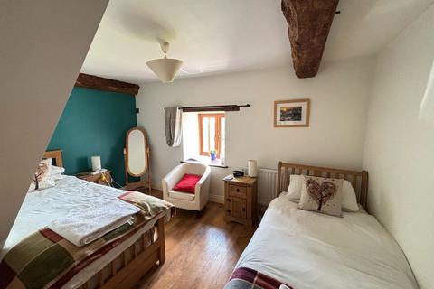 3 bedroom barn conversion to rent, Scethrog, Brecon, LD3
