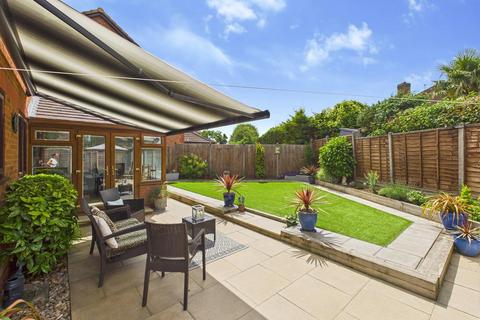26 Upton Lane, Abbeymead, Gloucester, GL4 5UB