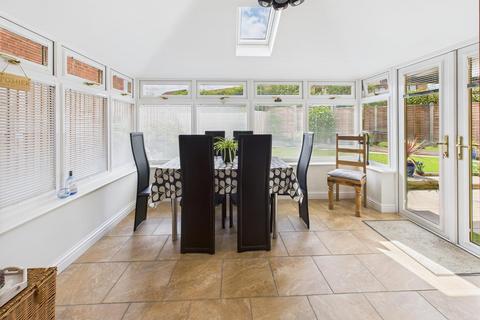 26 Upton Lane, Abbeymead, Gloucester, GL4 5UB
