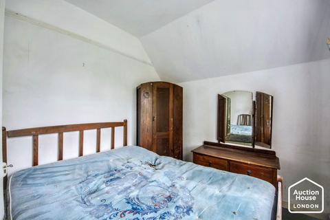 3 bedroom detached house for sale, 213 Nevells Road, Letchworth Garden City, Hertfordshire, SG6 4TZ