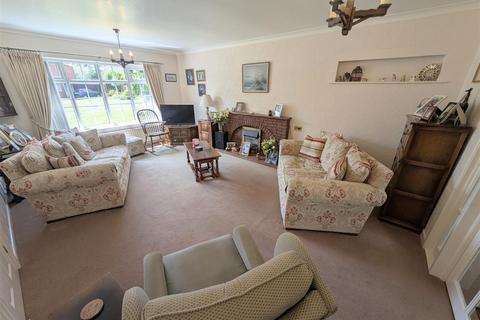 undefined, Birtles Close, Sandbach