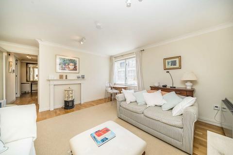 2 bedroom flat for sale, Grosvenor Road, Richmond TW10