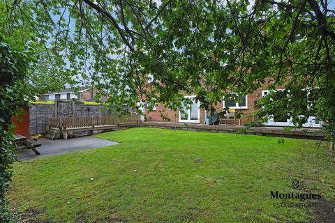 undefined, Thornhill, North Weald, CM16