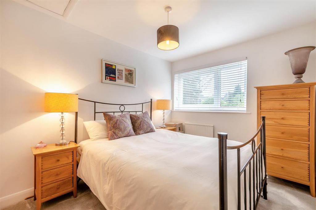 8651011-interior21.jpg