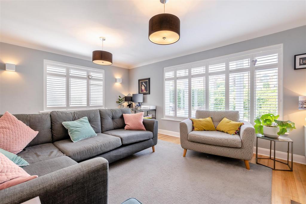 8651011-interior14.jpg