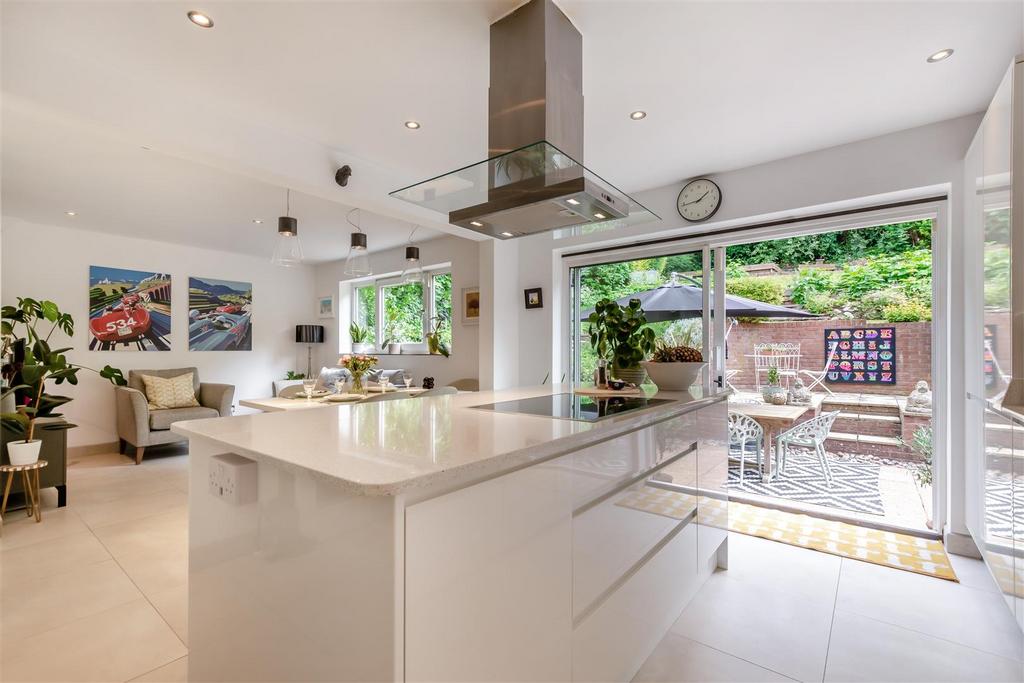 8651011-interior01.jpg