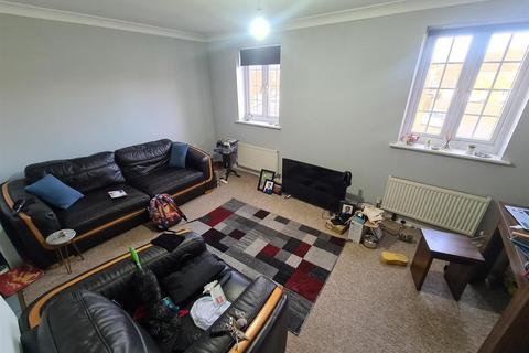 2 bedroom flat for sale, Fox Court, Aldershot