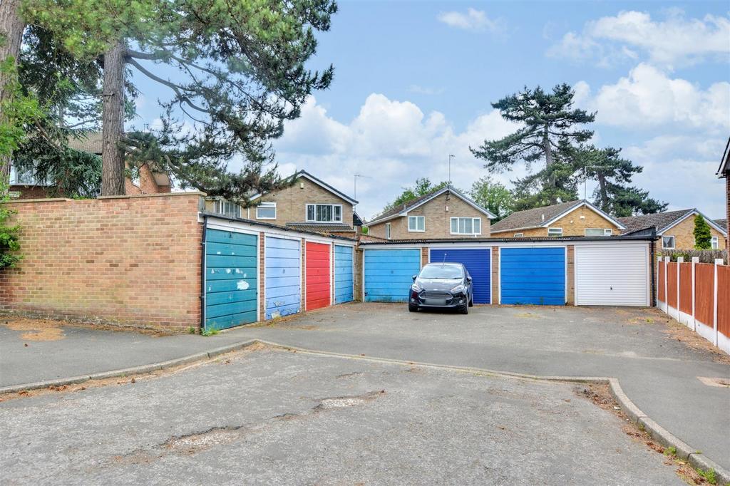 Garage.jpeg