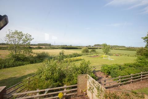 5 bedroom detached house for sale, Dover Close, Warton PR4