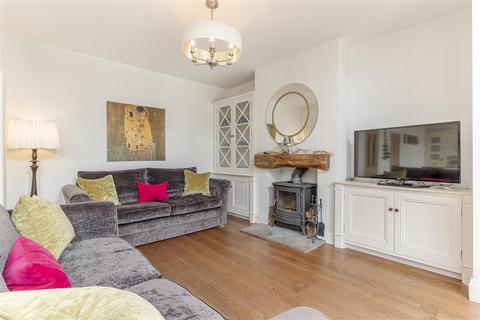 undefined, Kings Road, Bramhope