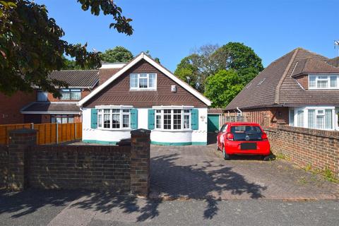 3 bedroom chalet for sale, Fairview Avenue, Wigmore