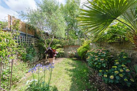 15 Probert Road, London, SW2 1BN