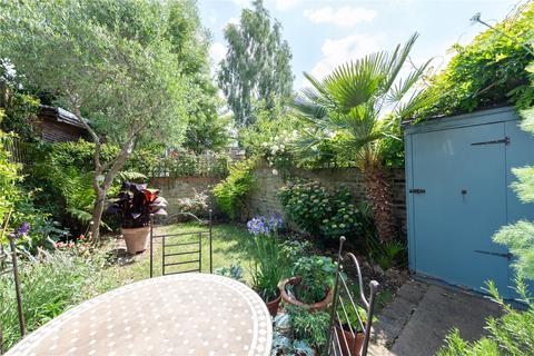 15 Probert Road, London, SW2 1BN