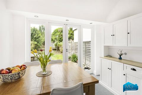 4 bedroom terraced house to rent, Elmfield Road, East Finchley, London, N2
