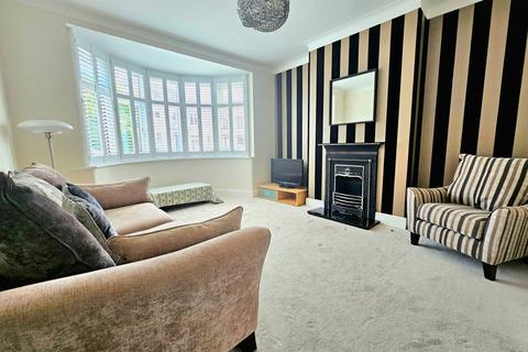3 bedroom semi-detached house to rent, Mashiters Walk, Romford, Essex, RM1