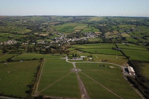 undefined, Sticle Vineyard, Pencader, SA39 9AN