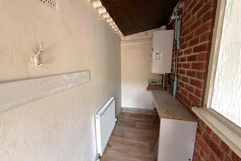 3 bedroom semi-detached house for sale, Chestnut Grove, Kidderminster, DY11