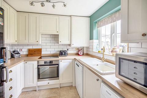 3 bedroom terraced house for sale, Basevi Close, Malmesbury, SN16