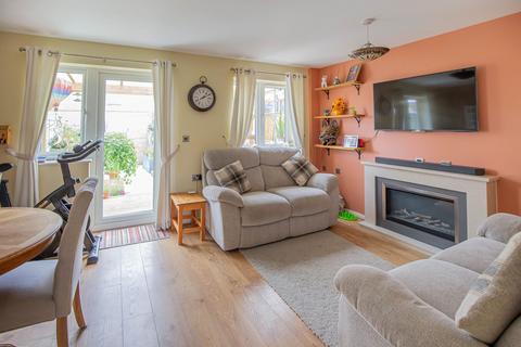3 bedroom terraced house for sale, Basevi Close, Malmesbury, SN16