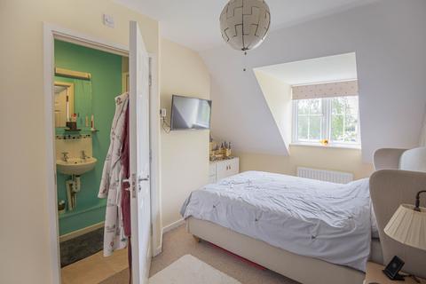 3 bedroom terraced house for sale, Basevi Close, Malmesbury, SN16