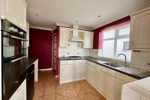 92 Squirrels Heath Road, Romford, RM3 0LU