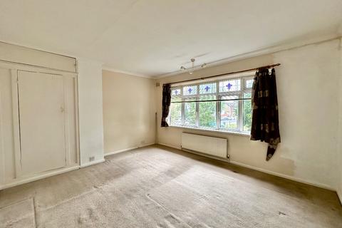 92 Squirrels Heath Road, Romford, RM3 0LU