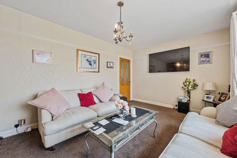 undefined, Chestnut Avenue, Kettering NN15