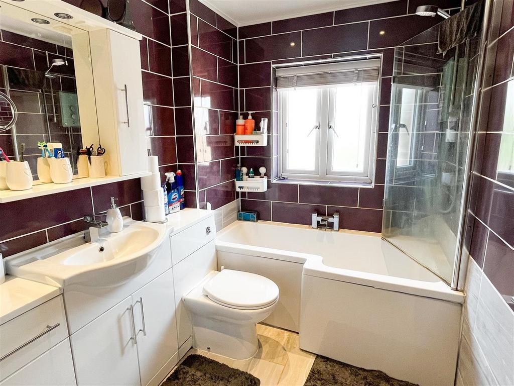 Family bathroom