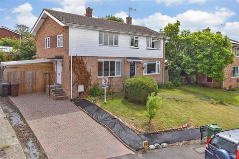 3 bedroom semi-detached house for sale, Mount Avenue, Maidstone ME18