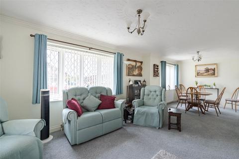 3 bedroom bungalow for sale, Trenchard Meadow, Lytchett Matravers, Poole, Dorset, BH16
