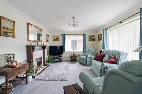 3 bedroom bungalow for sale, Trenchard Meadow, Lytchett Matravers, Poole, Dorset, BH16