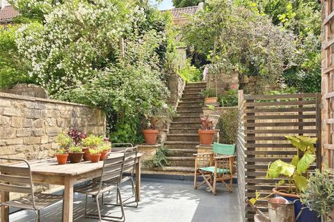 16 Bridge Street, Bradford-on-avon, BA15 1BY