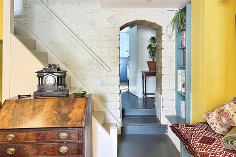 16 Bridge Street, Bradford-on-avon, BA15 1BY