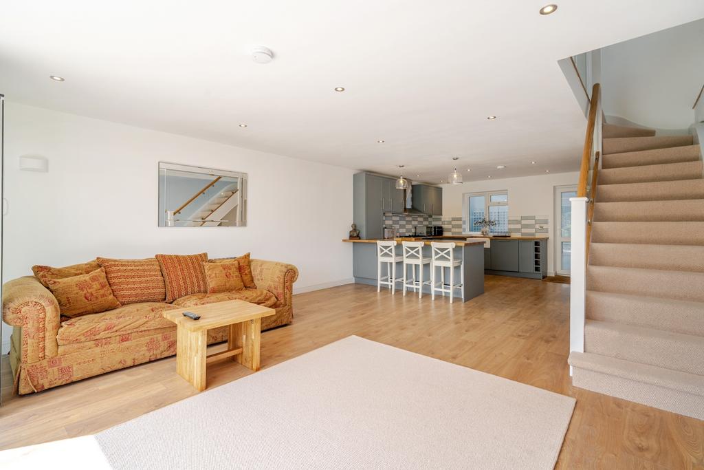 1302426-10-6839cb87480a5