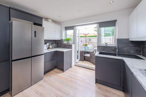 46b Eldon Road, Caterham, CR3 5JR