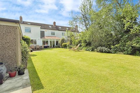 4 bedroom house for sale, Woodhall Park Grove, Stanningley, Pudsey