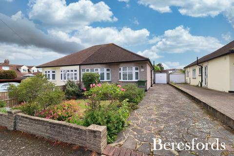 22 Hornbeam Avenue, Upminster, RM14 2NH