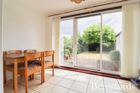 22 Hornbeam Avenue, Upminster, RM14 2NH