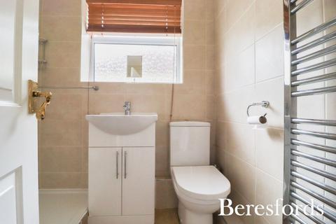 22 Hornbeam Avenue, Upminster, RM14 2NH