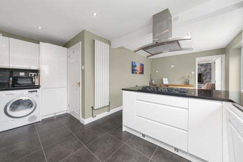 1 Braithwaite Close, Kettering, NN15 7JS