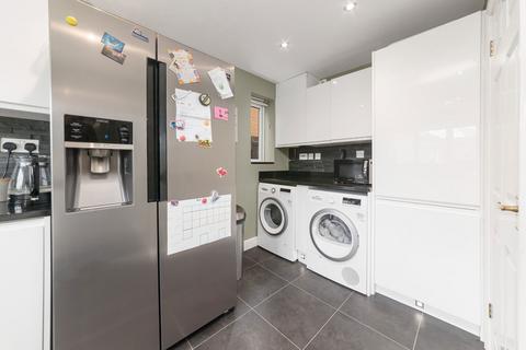 1 Braithwaite Close, Kettering, NN15 7JS